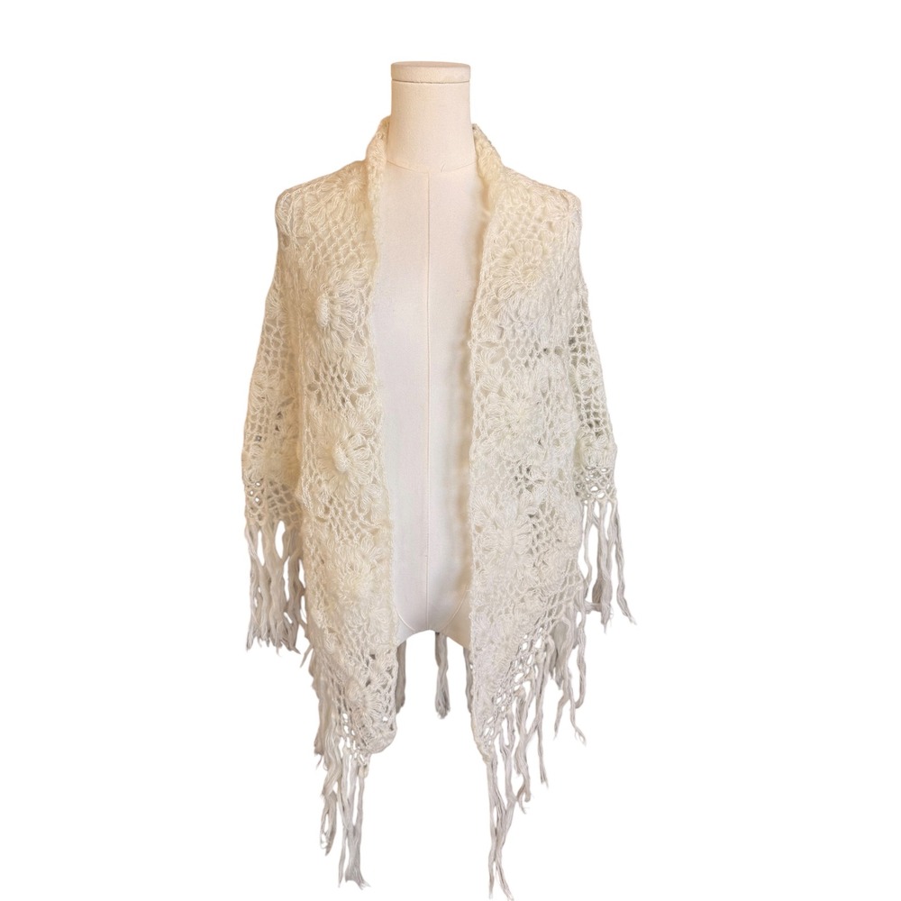 Vintage Crochet Triangle Shawl Wrap with Fringe Tassels Cream Floral Lace Boho